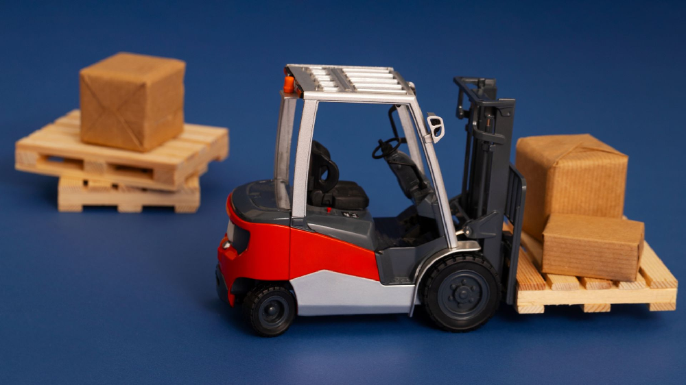 【プロが解説】フォークリフト事故の安全対策7選｜現場目線での原因から成功事例まで