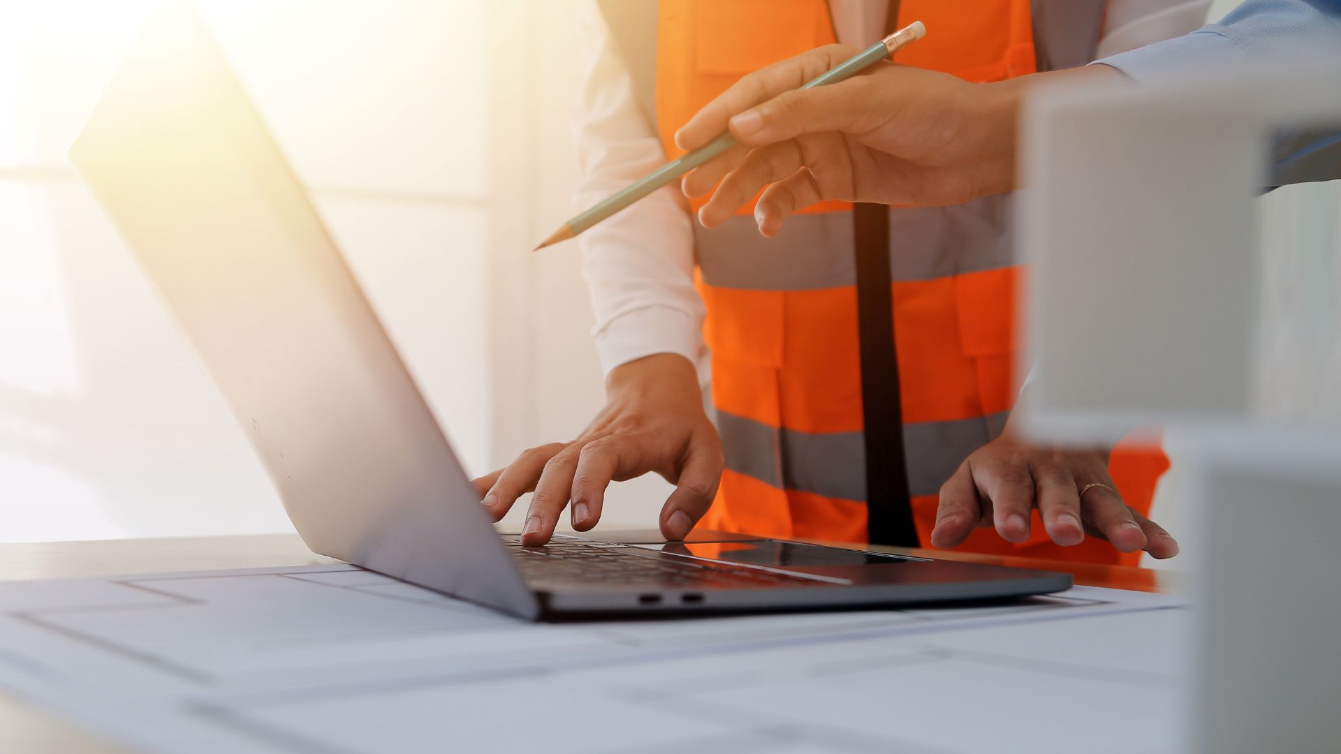 運行管理者とは？試験の難易度・合格率、資格取得までの流れを解説